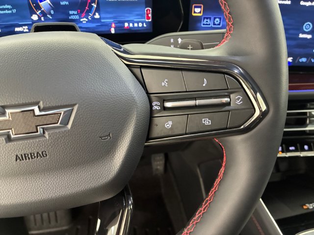 Certified 2026 Chevrolet Traverse RS AWD/4WD image 24