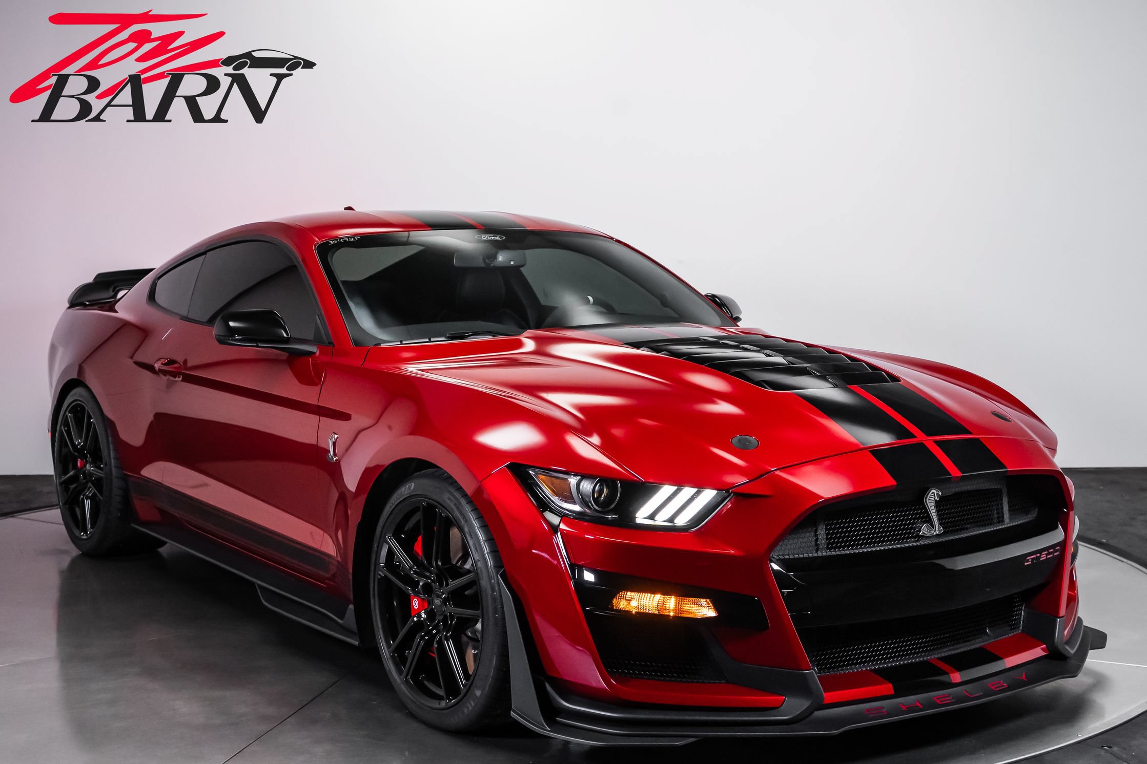 Used 2021 Ford Mustang Shelby GT500 w/ Technology Package RWD image 7