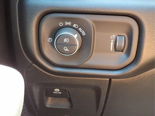 Used 2023 RAM 1500 Big Horn AWD/4WD image 15