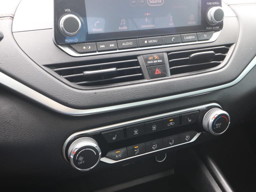 Used 2020 Nissan Altima 2.5 SR w/ Premium Package FWD image 19