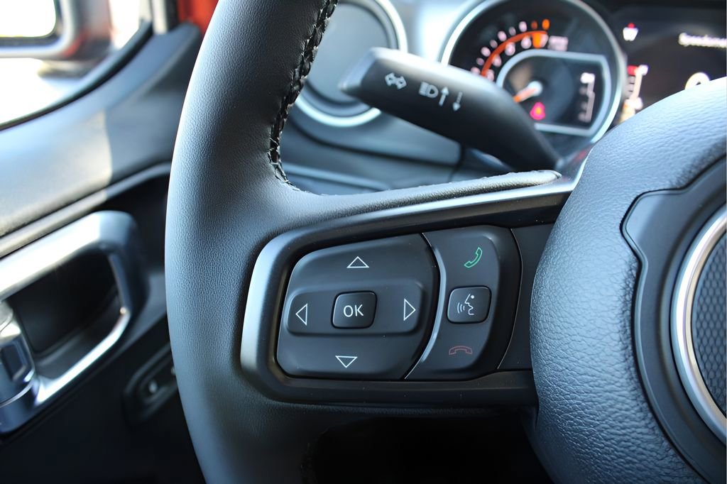 Certified 2023 Jeep Gladiator Willys image 20