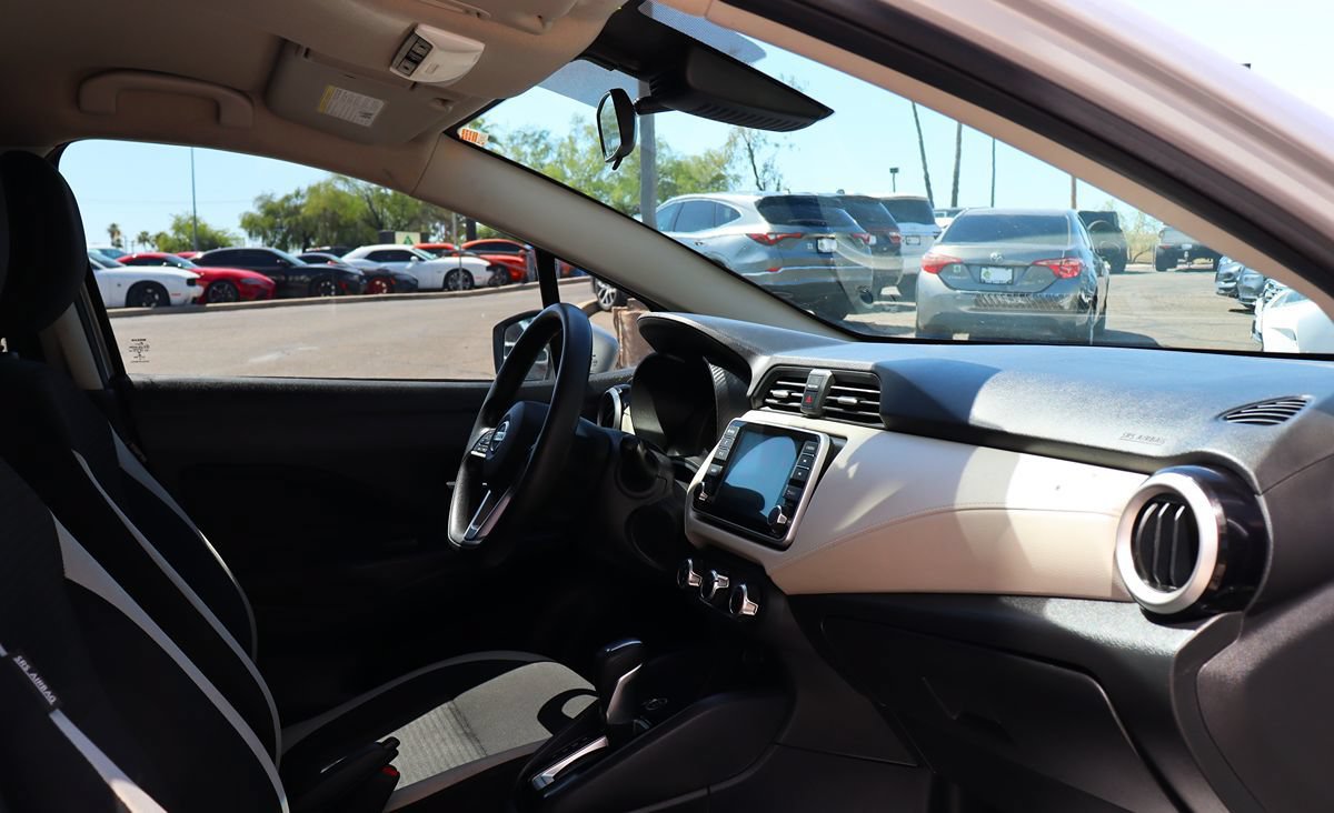 Used 2021 Nissan Versa SV FWD image 31