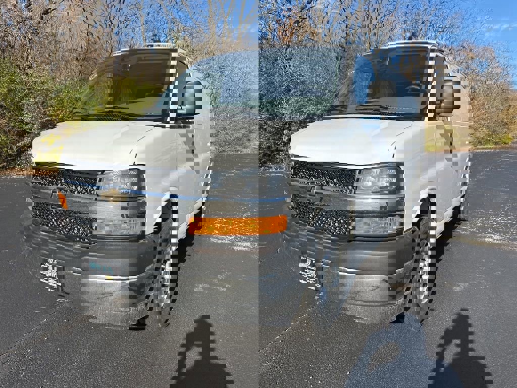New 2025 Chevrolet Express 2500 WT w/ Driver Convenience Package image 10