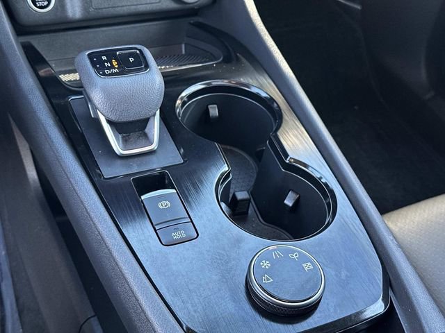 Used 2023 Nissan Rogue SV w/ SV Premium B Package image 21