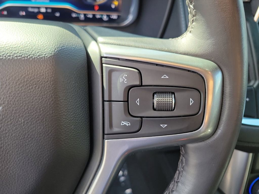 Used 2022 Chevrolet Tahoe Z71 w/ Luxury Package AWD/4WD image 38