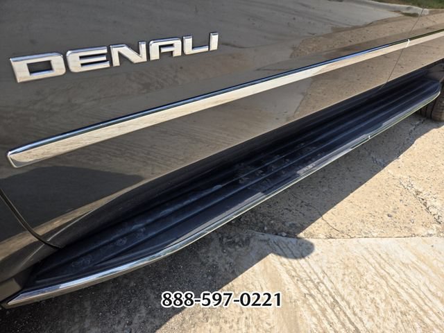 Used 2019 GMC Yukon XL Denali AWD/4WD image 9
