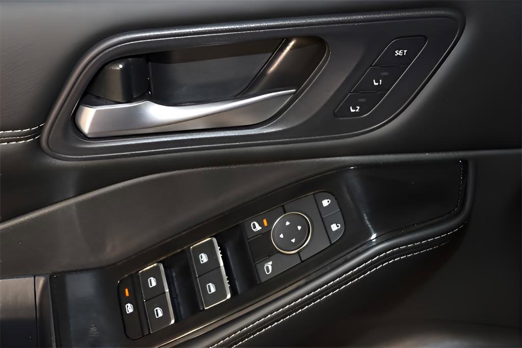 Used 2024 Nissan Rogue SL w/ SL Premium Package image 10