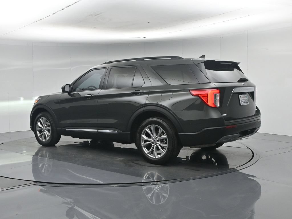 Certified 2023 Ford Explorer XLT w/ Equipment Group 202A AWD/4WD image 7