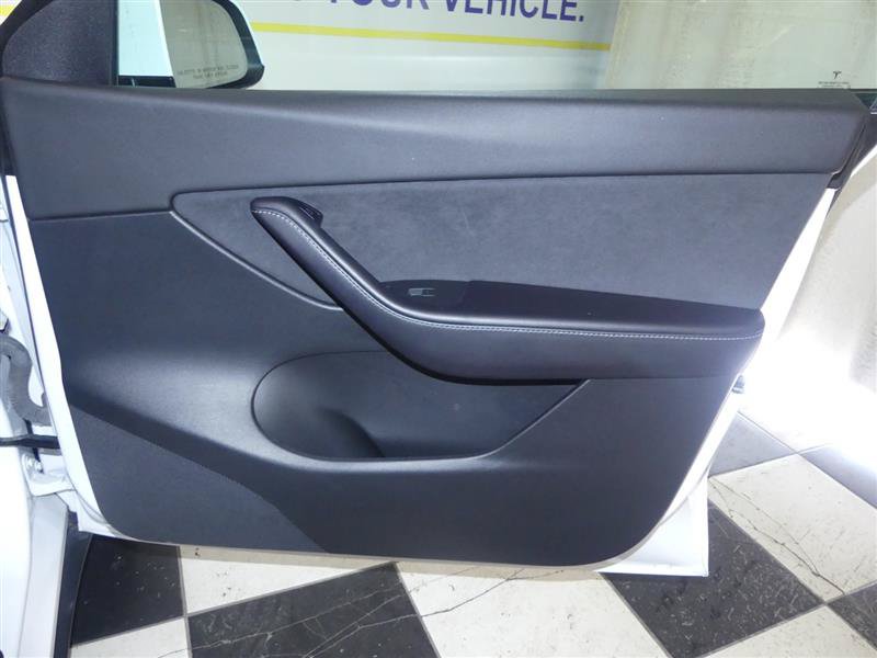 Used 2022 Tesla Model Y Performance AWD/4WD image 23