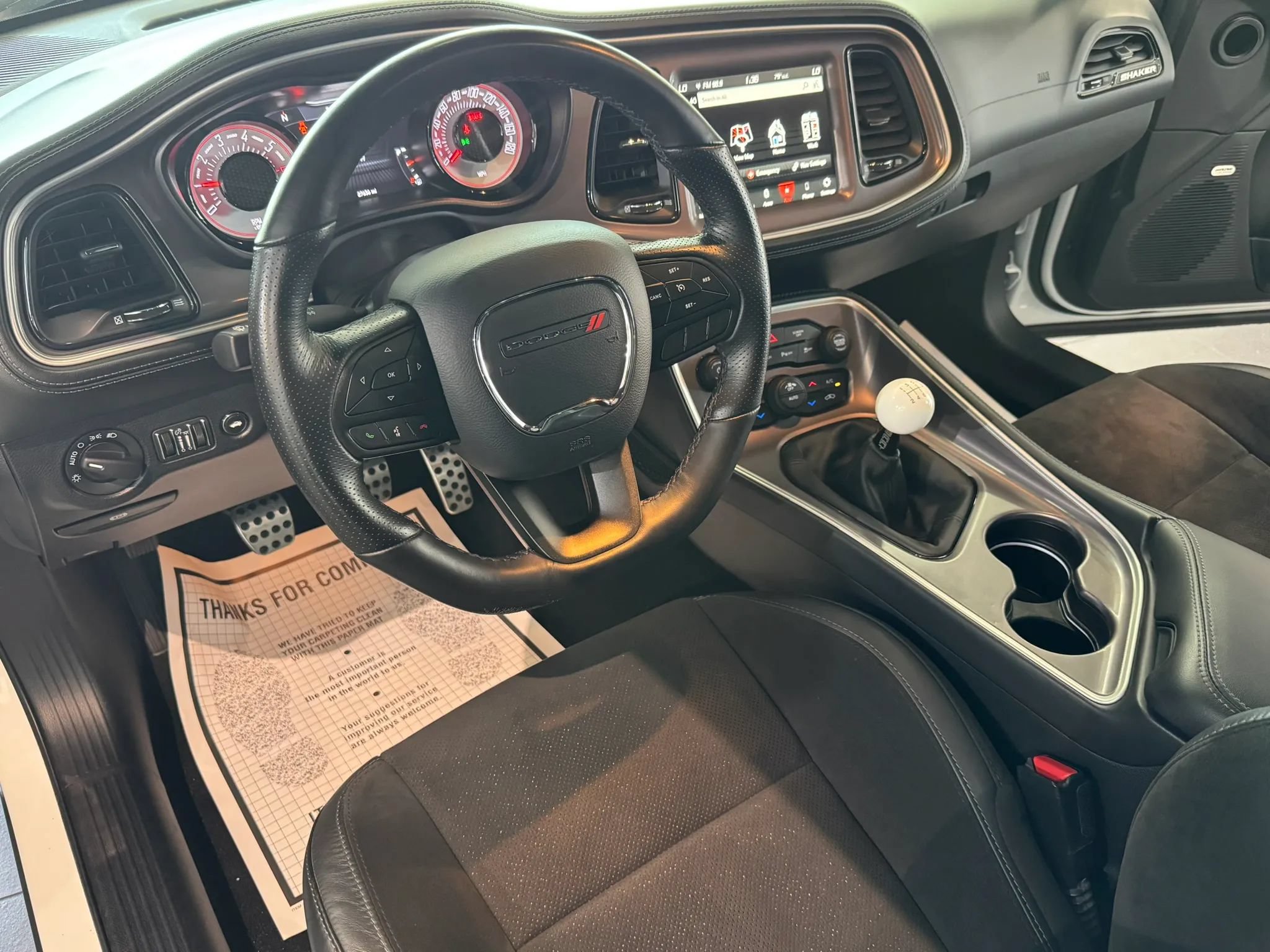 Used 2022 Dodge Challenger R/T Scat Pack RWD image 10