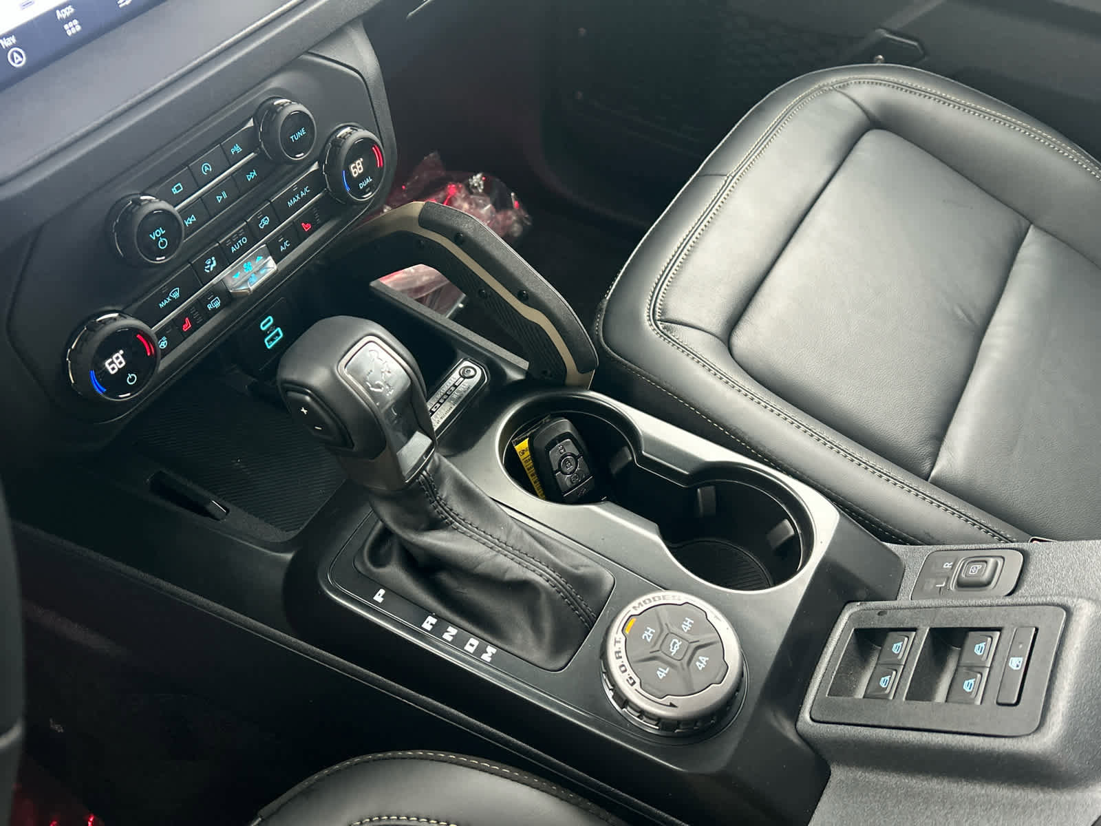 New 2025 Ford Bronco Badlands image 51