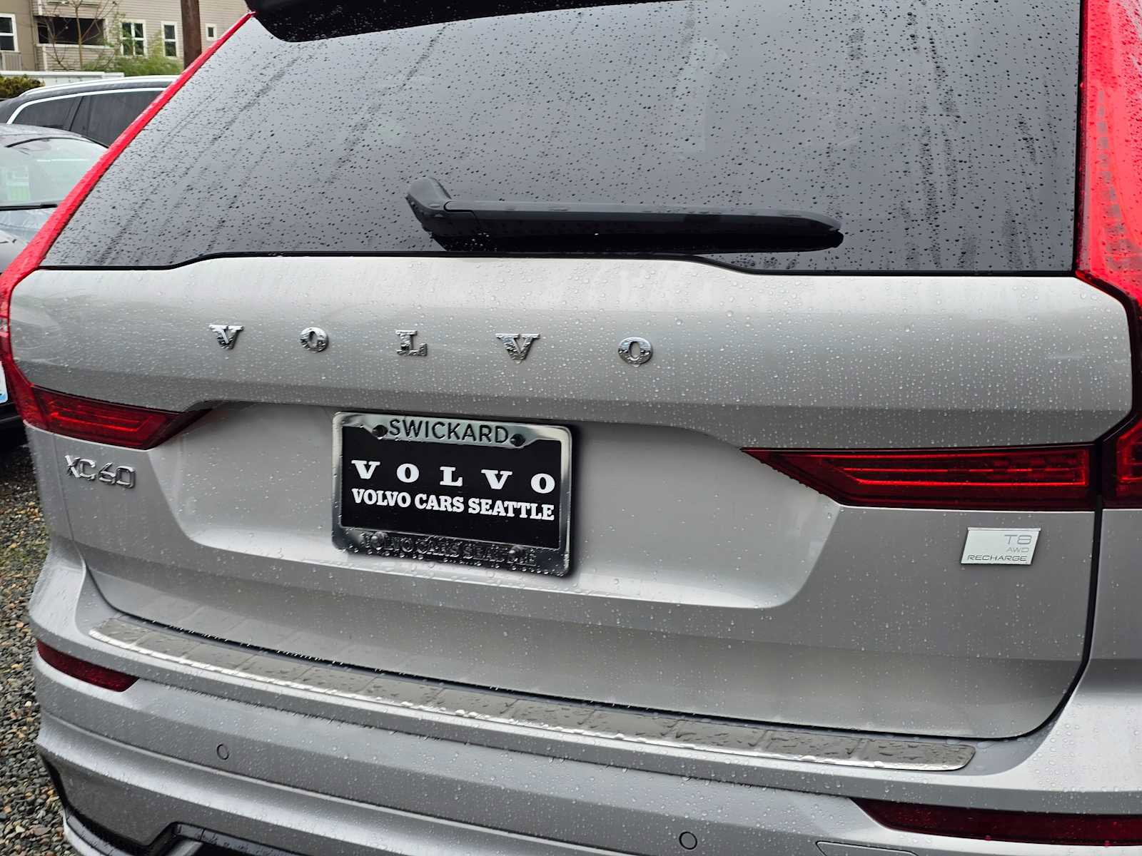 Certified 2024 Volvo XC60 T8 Plus w/ Protection Package Premier image 15