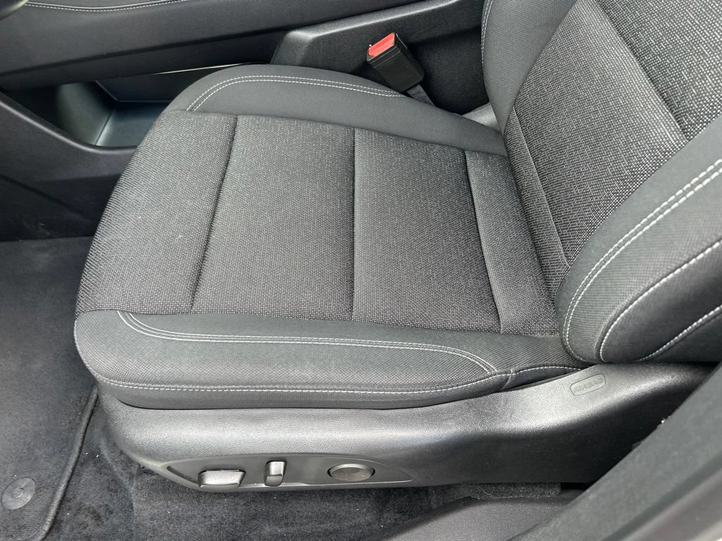 Used 2025 Chevrolet Traverse LT w/ Sun and Wheel Package AWD/4WD image 18