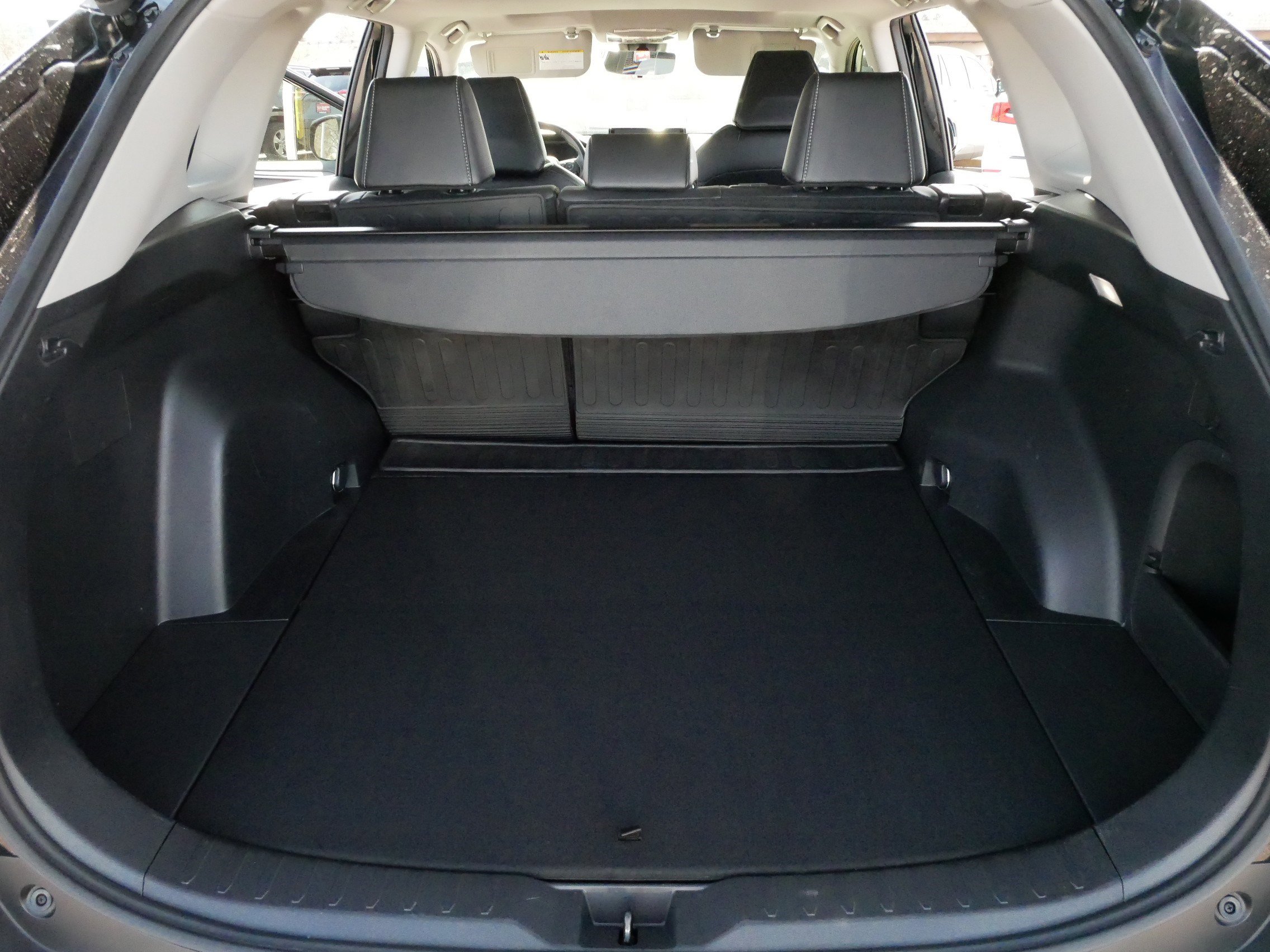Certified 2022 Toyota RAV4 XLE Premium AWD/4WD image 18