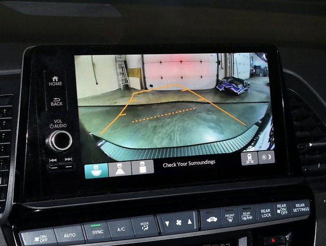 Used 2025 Honda Odyssey Sport-L image 19