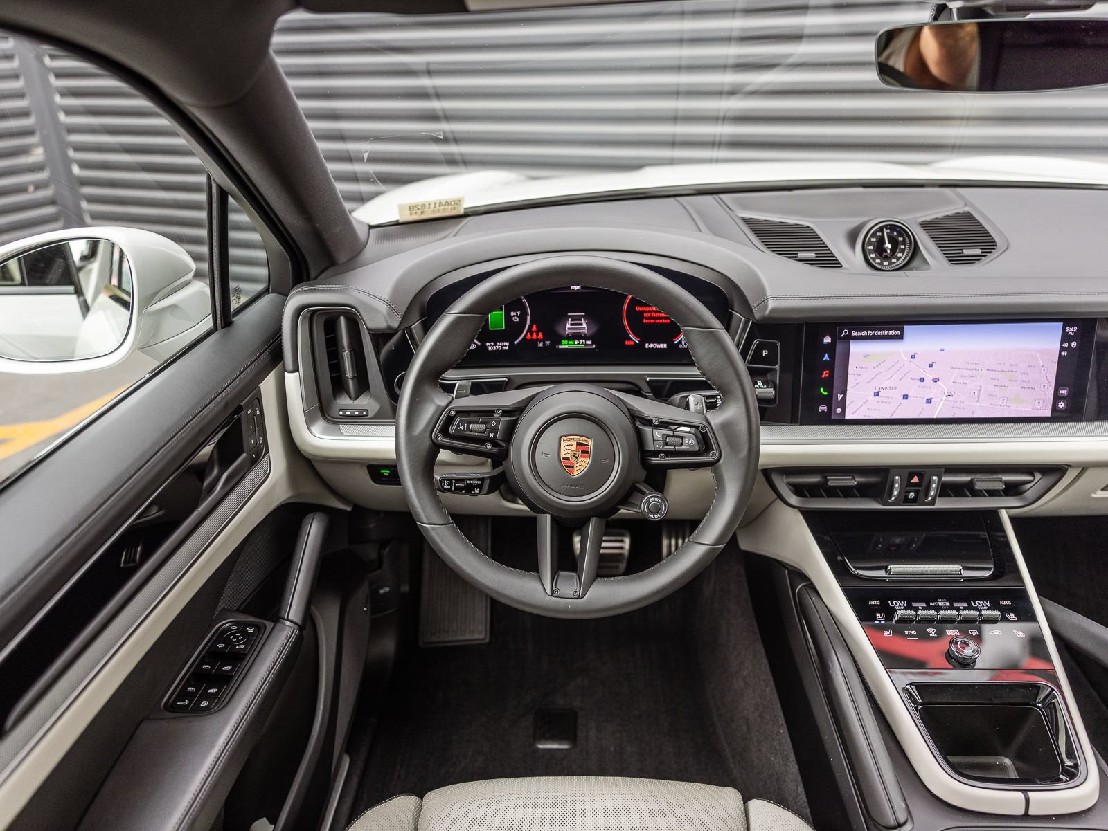 Certified 2025 Porsche Cayenne S AWD/4WD image 13