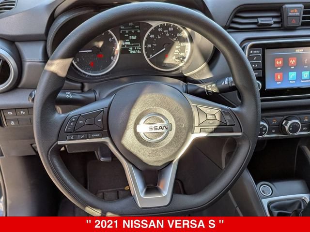Used 2021 Nissan Versa S FWD image 17