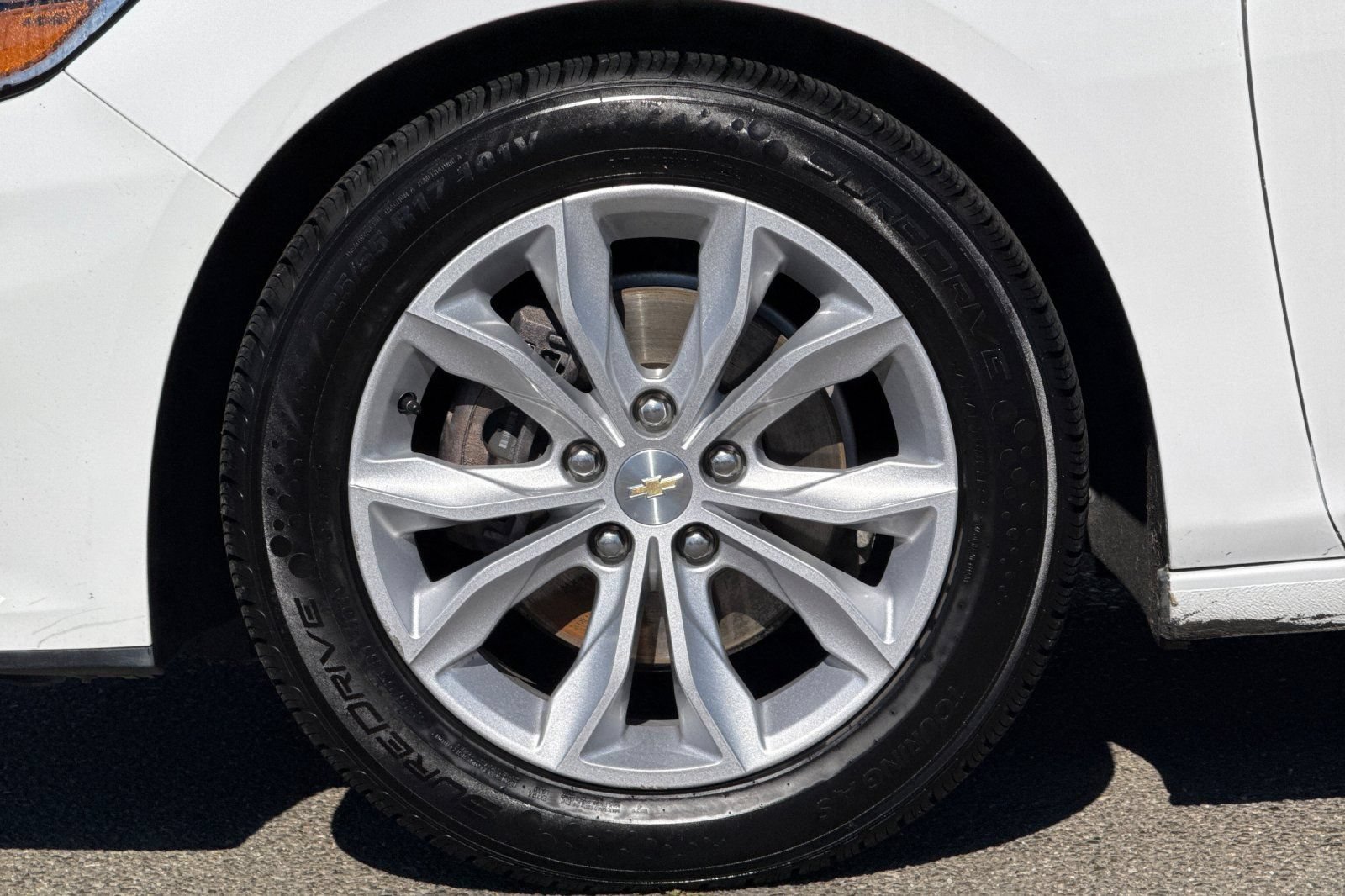 Used 2023 Chevrolet Malibu LT FWD image 33
