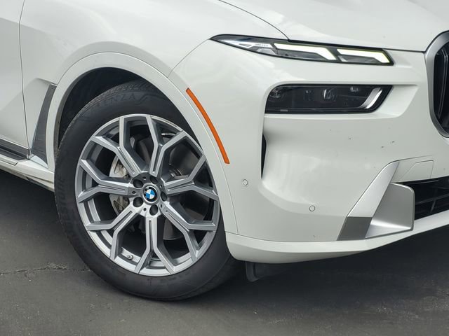 Used 2026 BMW X7 xDrive40i image 3