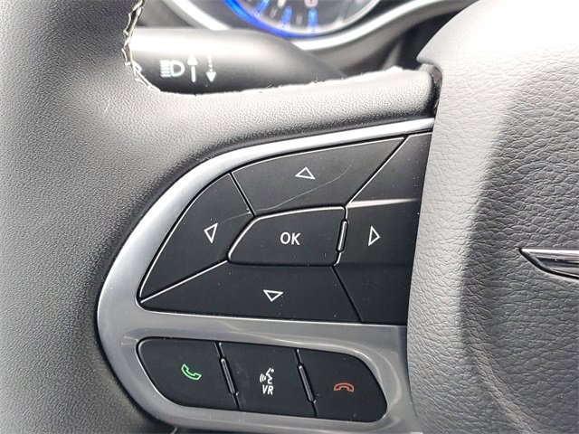 New 2026 Chrysler Pacifica Select FWD image 21
