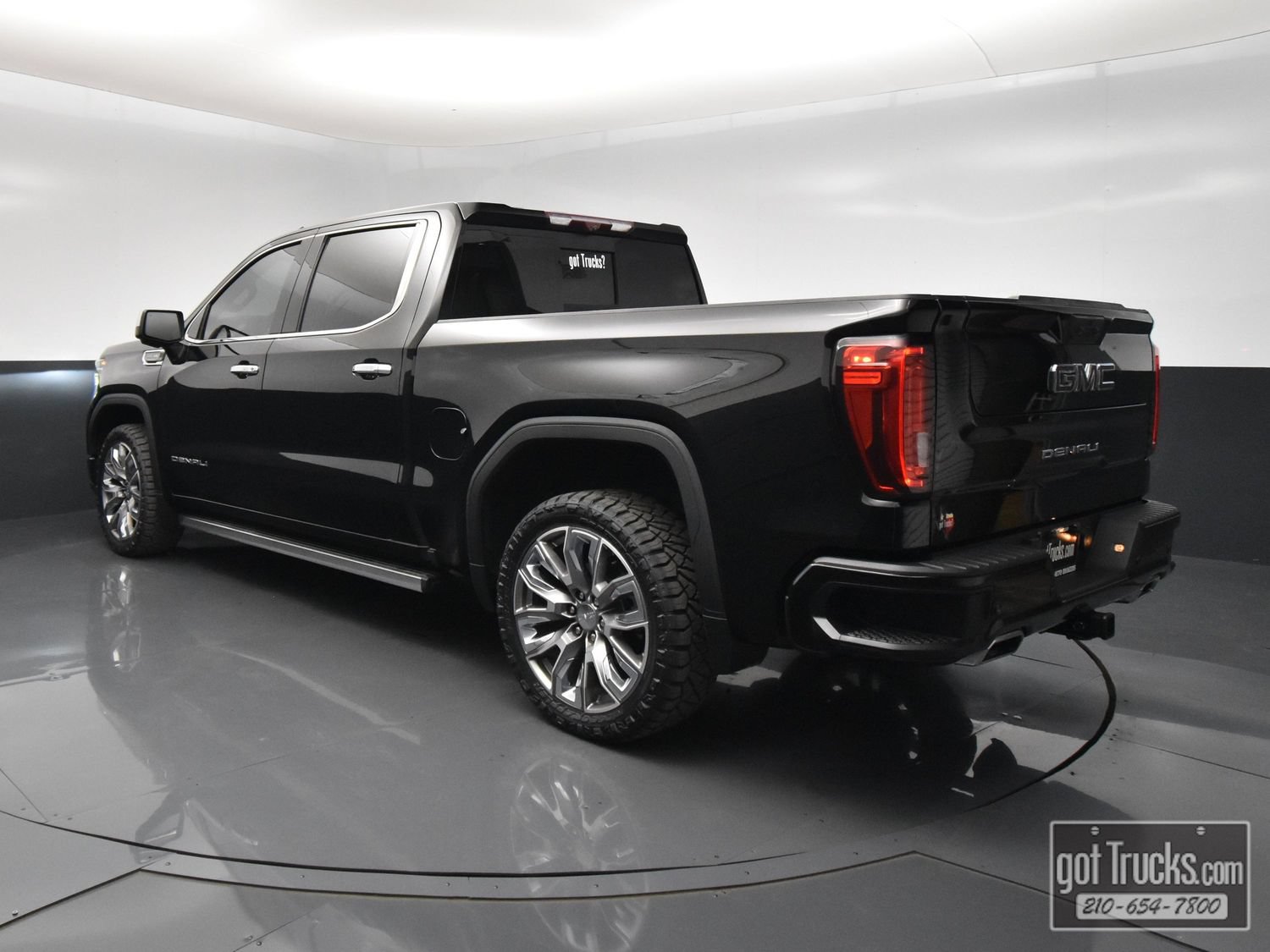 Used 2023 GMC Sierra 1500 Denali w/ Denali Reserve Package AWD/4WD image 5