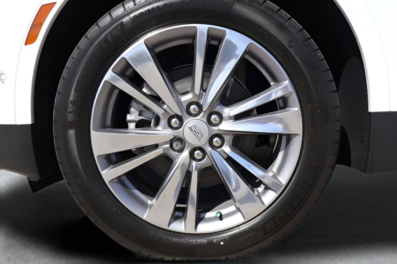 Certified 2026 Cadillac XT5 Premium Luxury FWD image 28