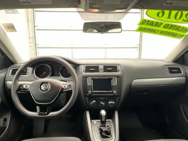 Used 2016 Volkswagen Jetta SE FWD image 3