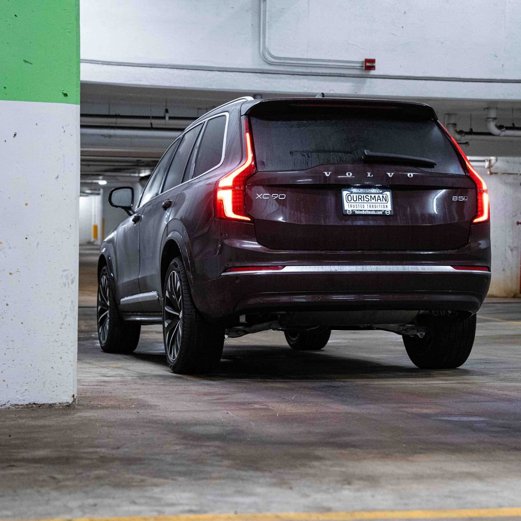 New 2026 Volvo XC90 B5 Plus AWD/4WD image 5
