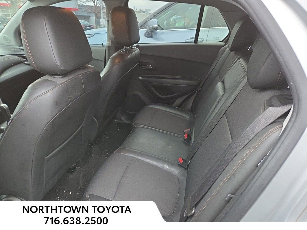 Used 2020 Chevrolet Trax LT w/ LT Convenience Package image 11