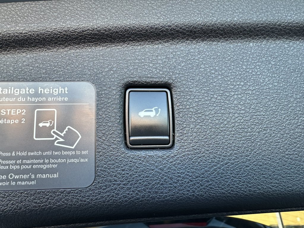 Used 2022 INFINITI QX50 Essential FWD image 42