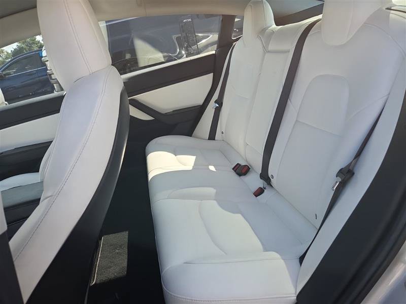 Used 2018 Tesla Model 3 Long Range AWD/4WD image 4
