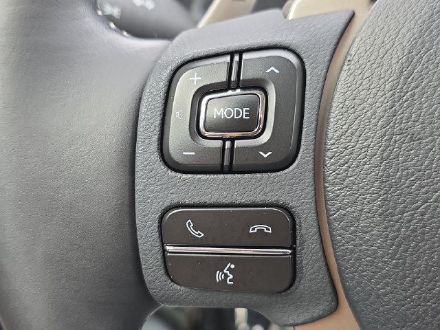 Used 2018 Lexus IS 300 AWD w/ Comfort Package image 16