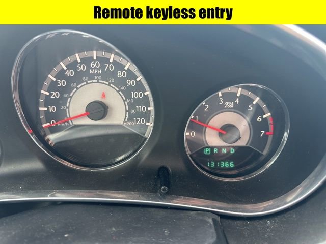 Used 2014 Chrysler 200 LX image 9