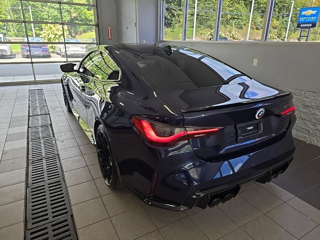 Used 2022 BMW M4 Competition w/ Executive Package RWD image 3