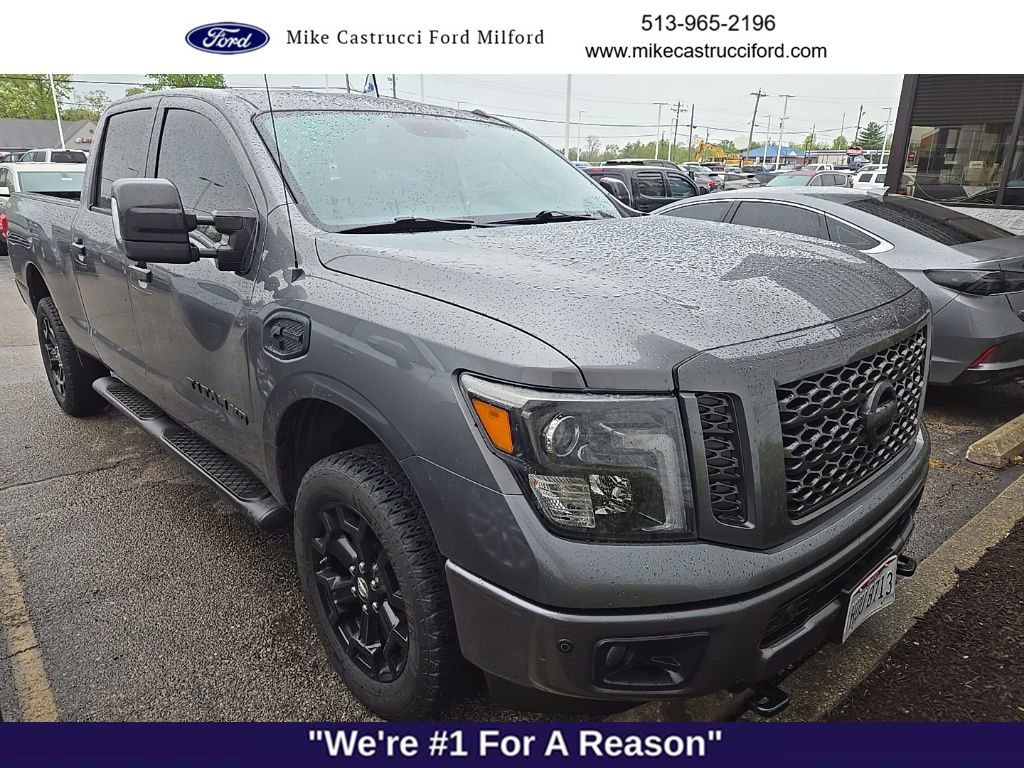 Used 2019 Nissan Titan SV w/ SV Convenience Package AWD/4WD image 2