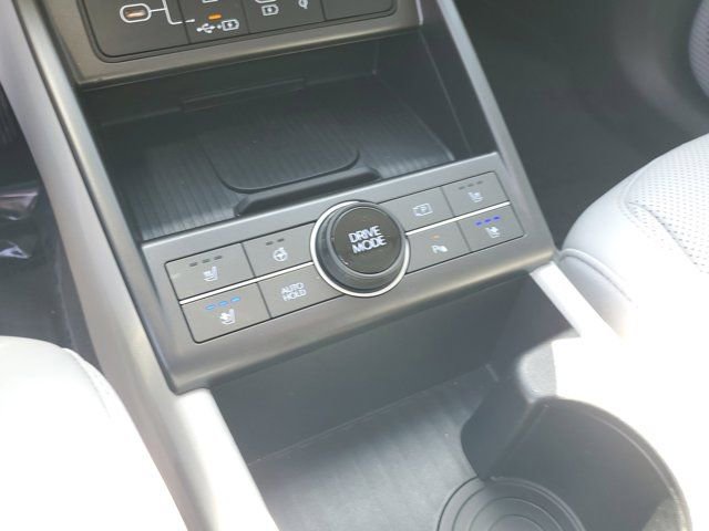 Used 2025 Hyundai Kona Limited image 28
