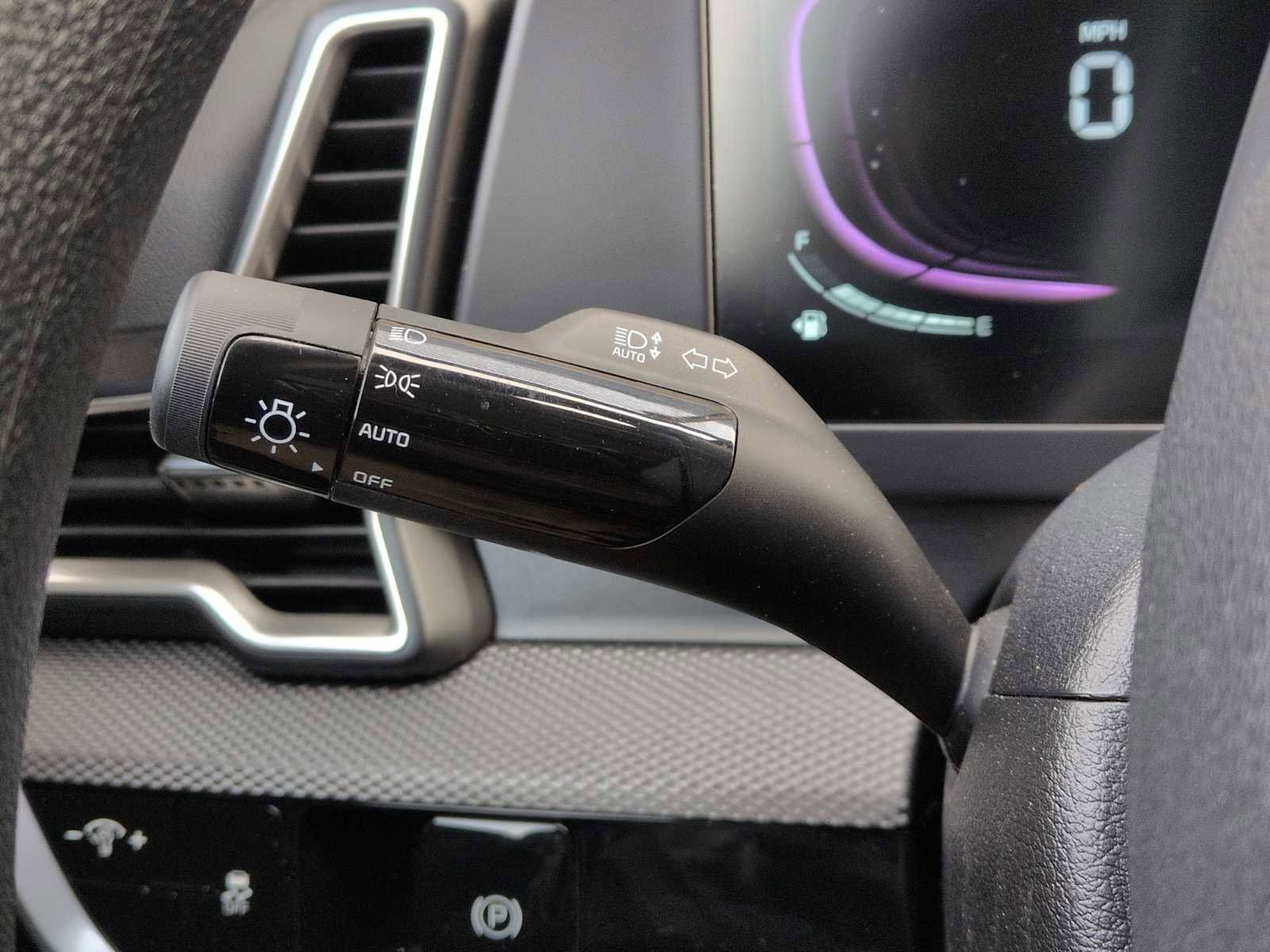 Used 2025 Kia Sportage LX image 25