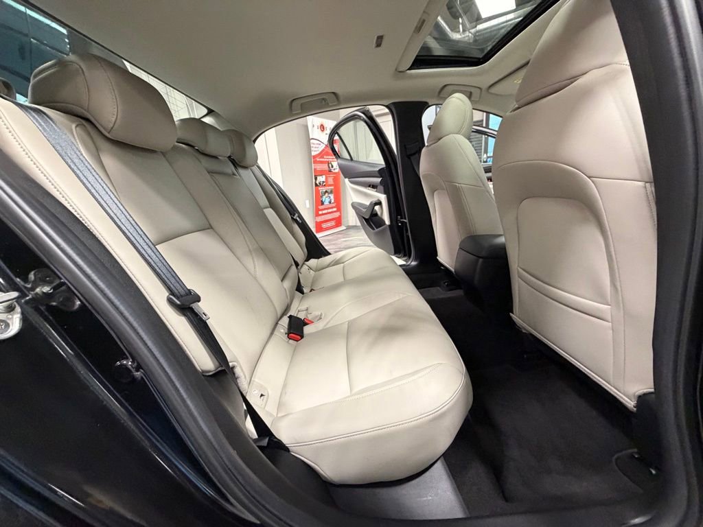 Used 2022 MAZDA MAZDA3 s AWD/4WD image 46