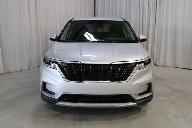 Used 2023 Kia Carnival LX FWD image 27