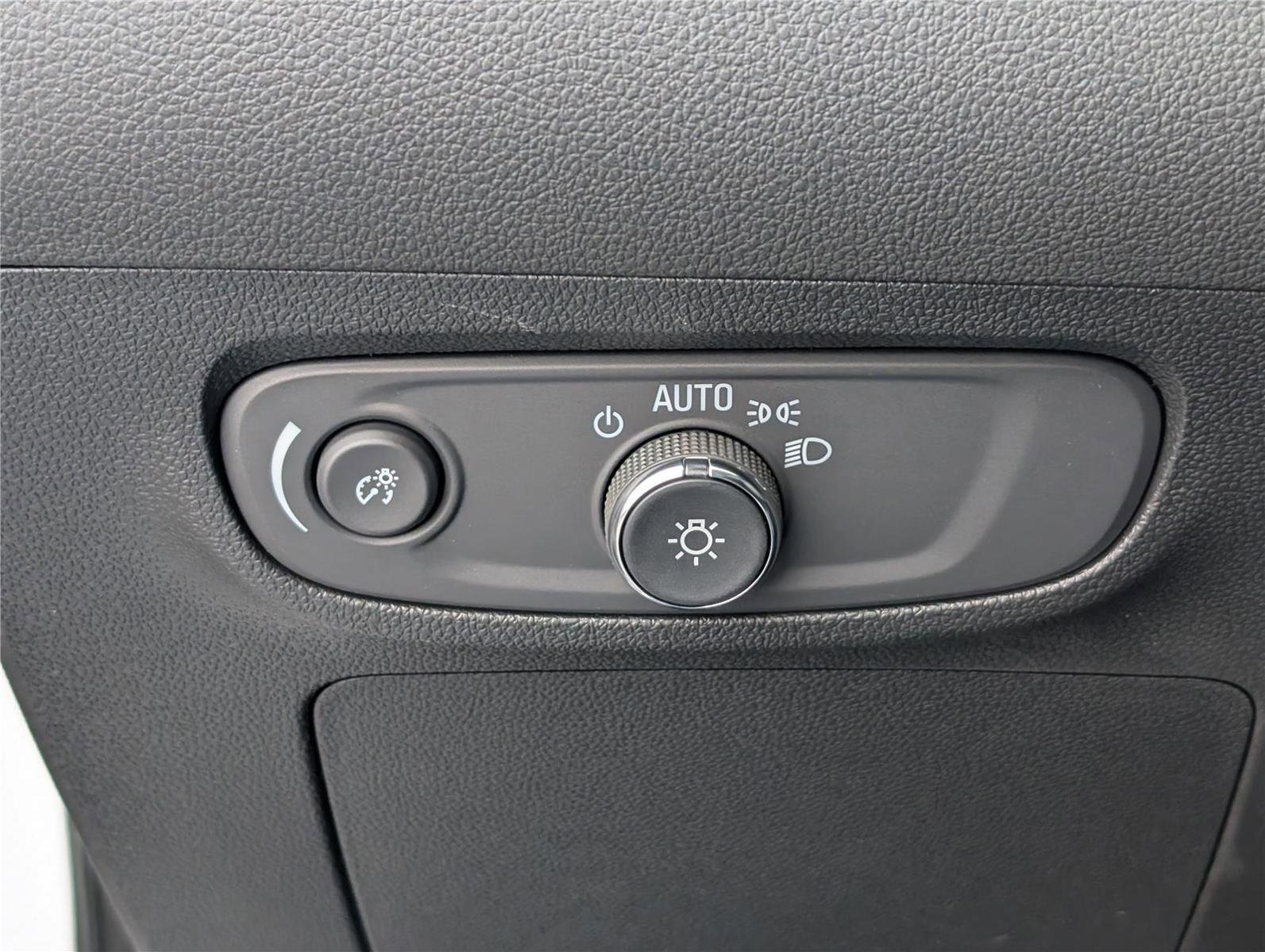 New 2026 Buick Encore GX Sport Touring w/ Advanced Technology Package image 18