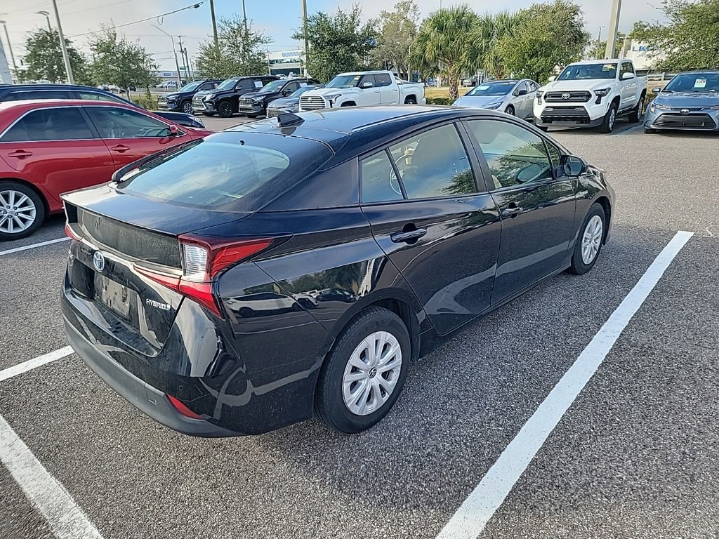 Certified 2022 Toyota Prius image 3