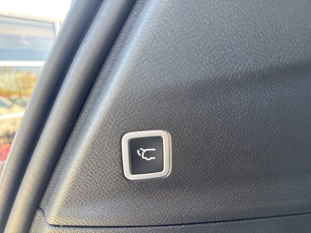 New 2026 Chrysler Pacifica Select image 24