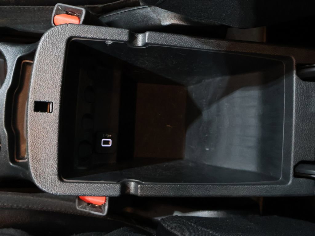 Used 2023 Jeep Cherokee Altitude Lux image 38