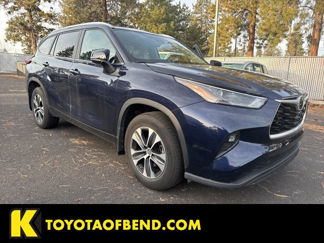 Used 2023 Toyota Highlander XLE