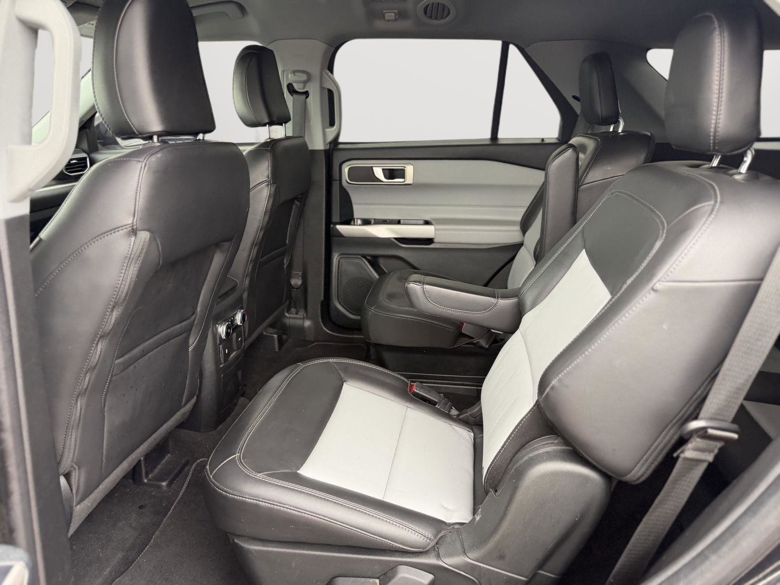 Used 2023 Ford Explorer XLT w/ Equipment Group 202A image 20