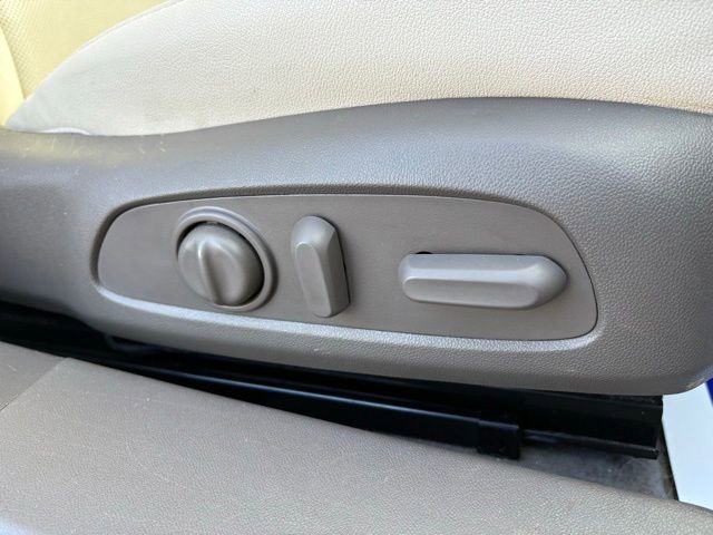 Used 2024 Chevrolet Malibu LT image 28