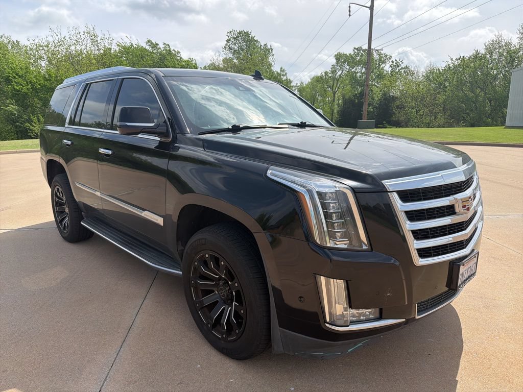 Used 2020 Cadillac Escalade Luxury AWD/4WD image 6