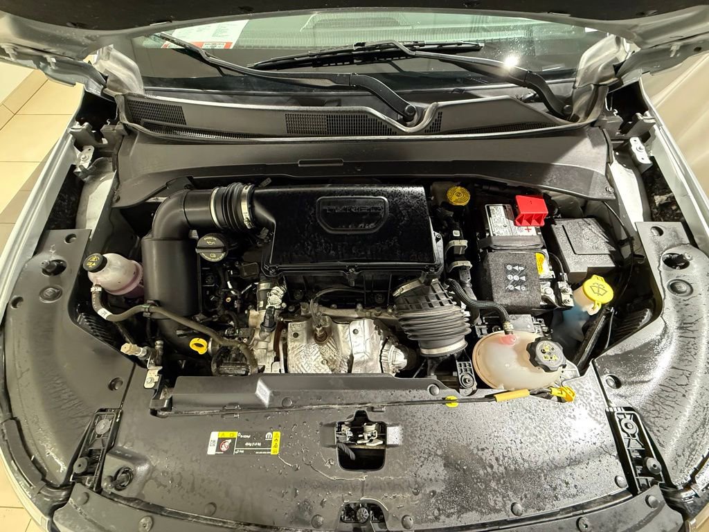 Used 2024 Jeep Compass Latitude image 10