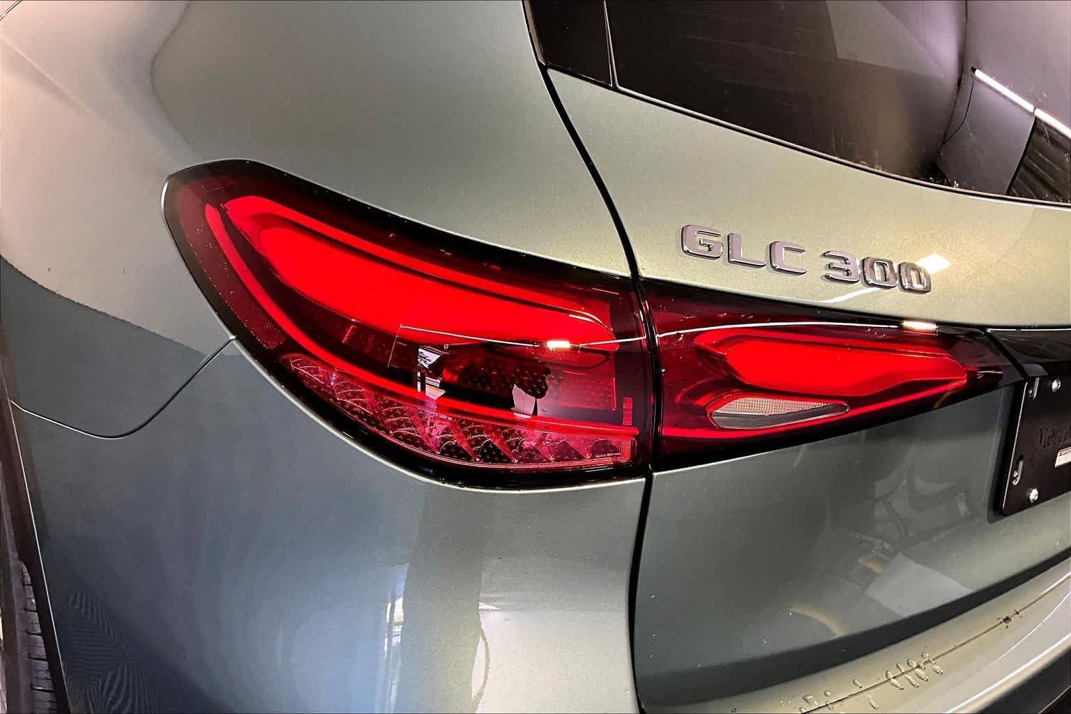New 2027 Mercedes-Benz GLC 300 4MATIC image 5