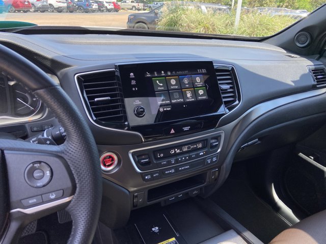 Used 2025 Honda Passport EX-L image 13